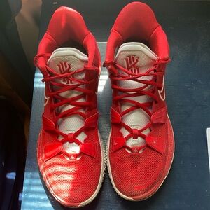 KYREE 7 TB “UNIVERSITY RED”